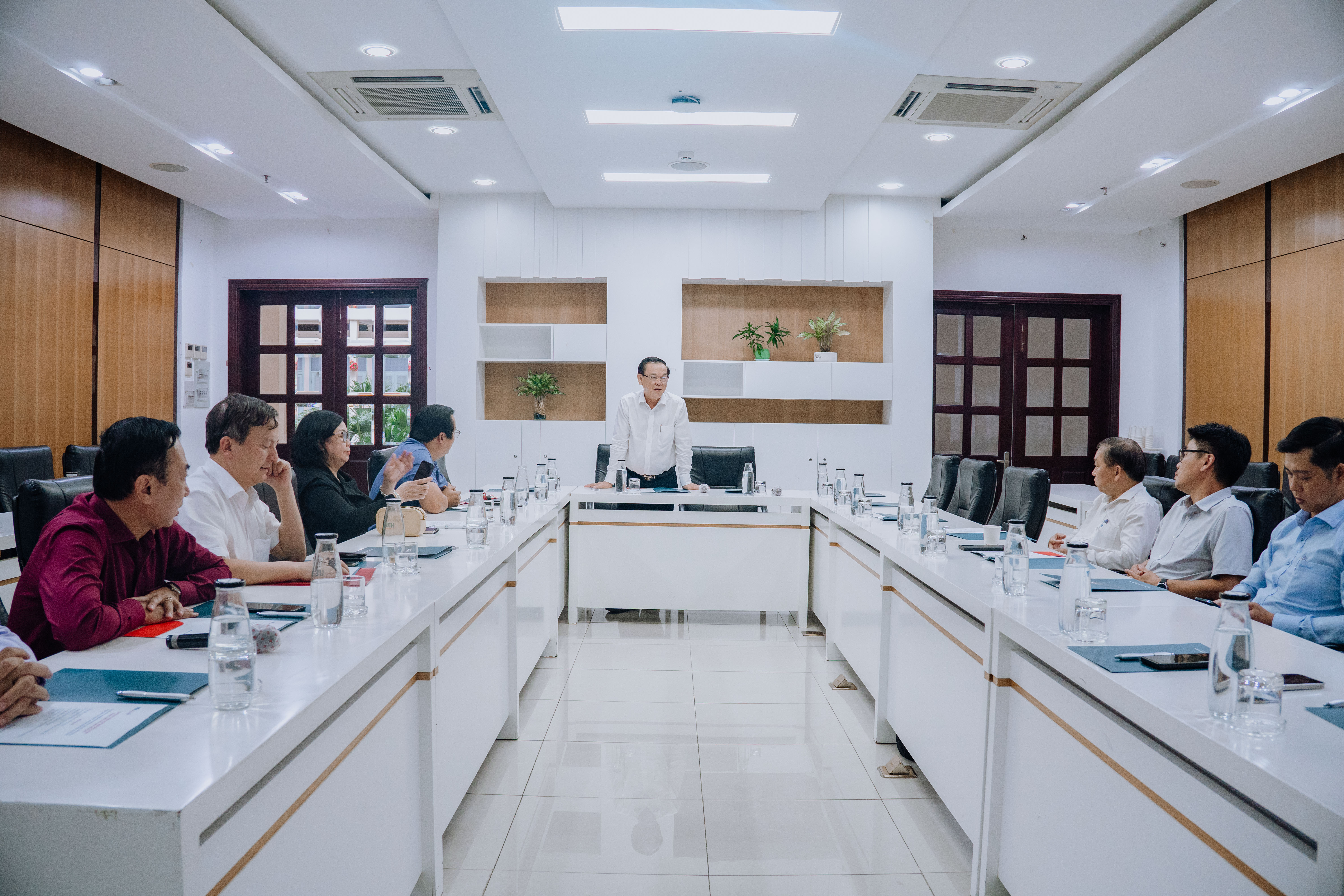 Họp Ban Điều hành Mạng lưới cựu sinh viên UEH năm 2023